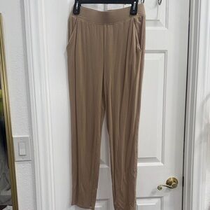 Express Women's Straight Leg Tan Pants